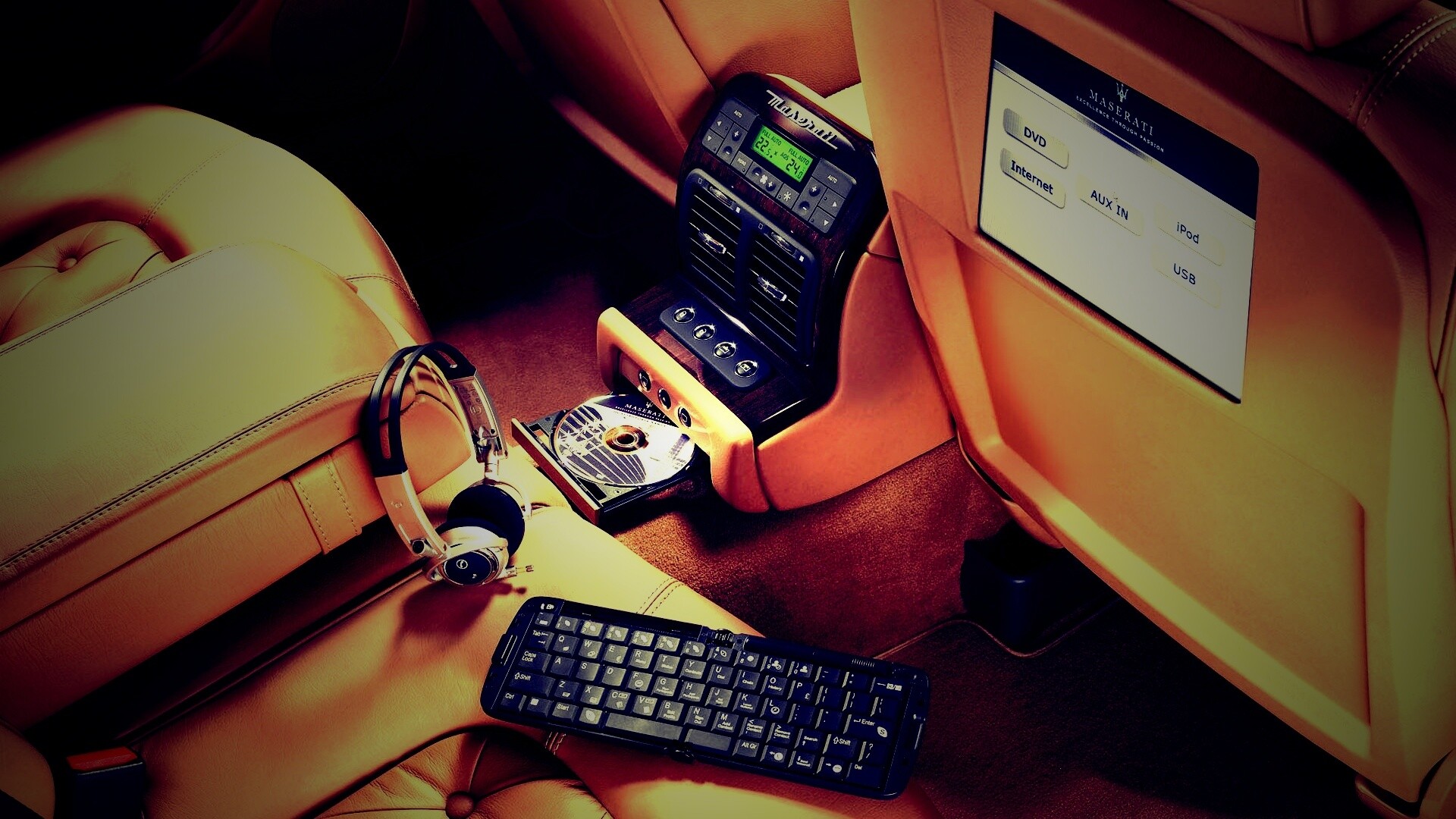 Салон Quattroporte обои