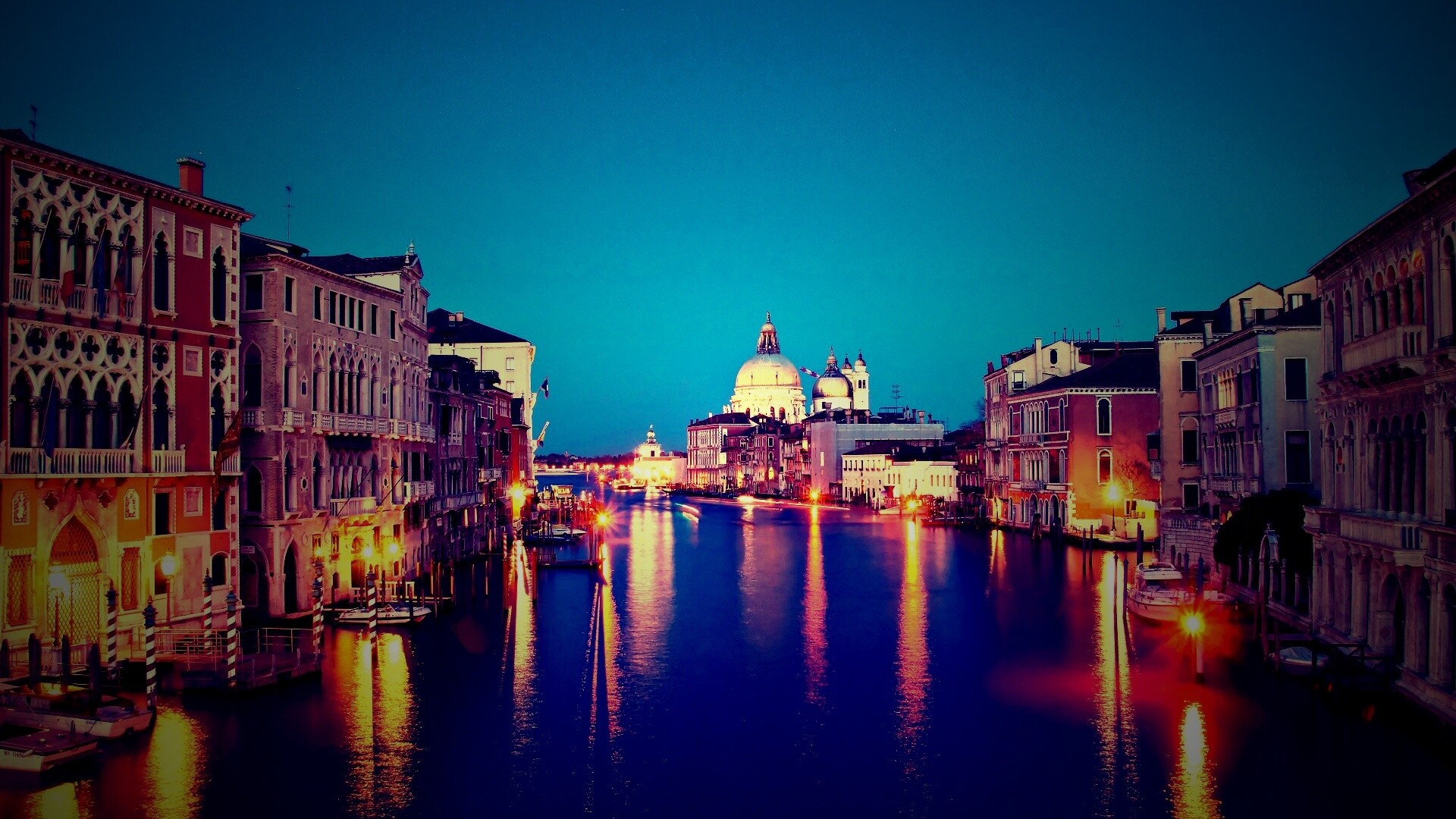 Канал в Венеции обои