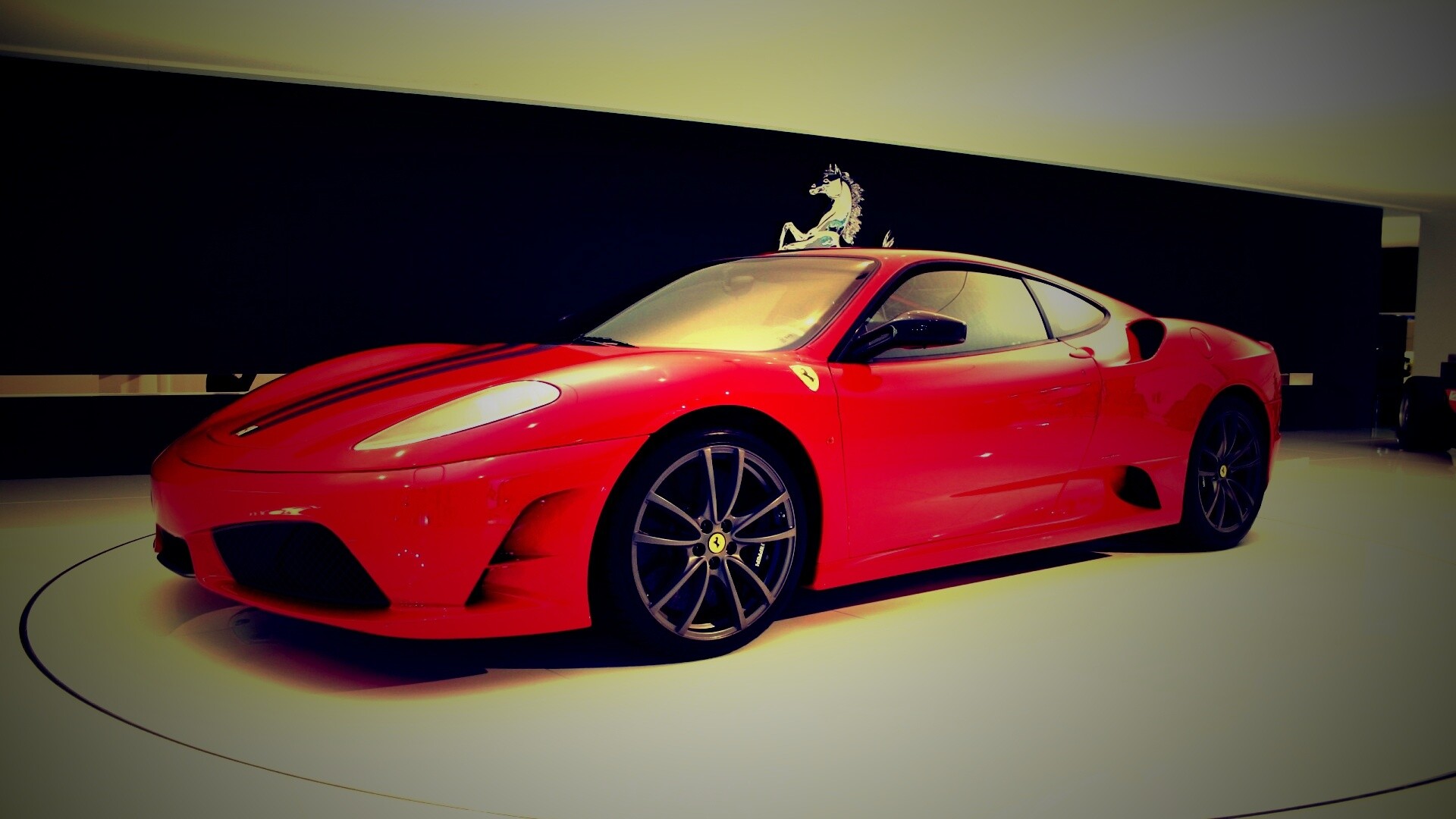 Ferrari F430 Scuderia на выставке обои