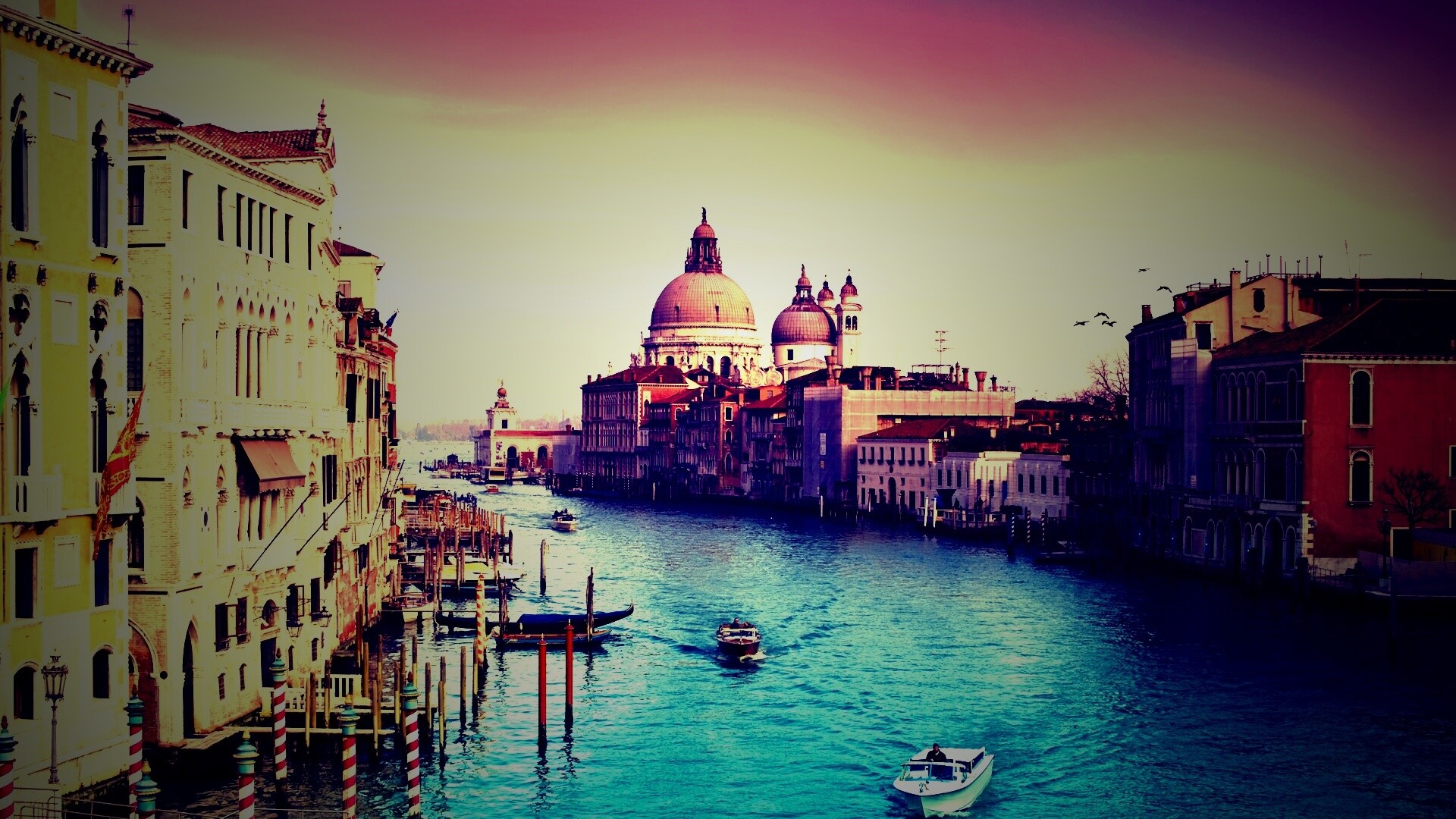 Канал в Венеции обои