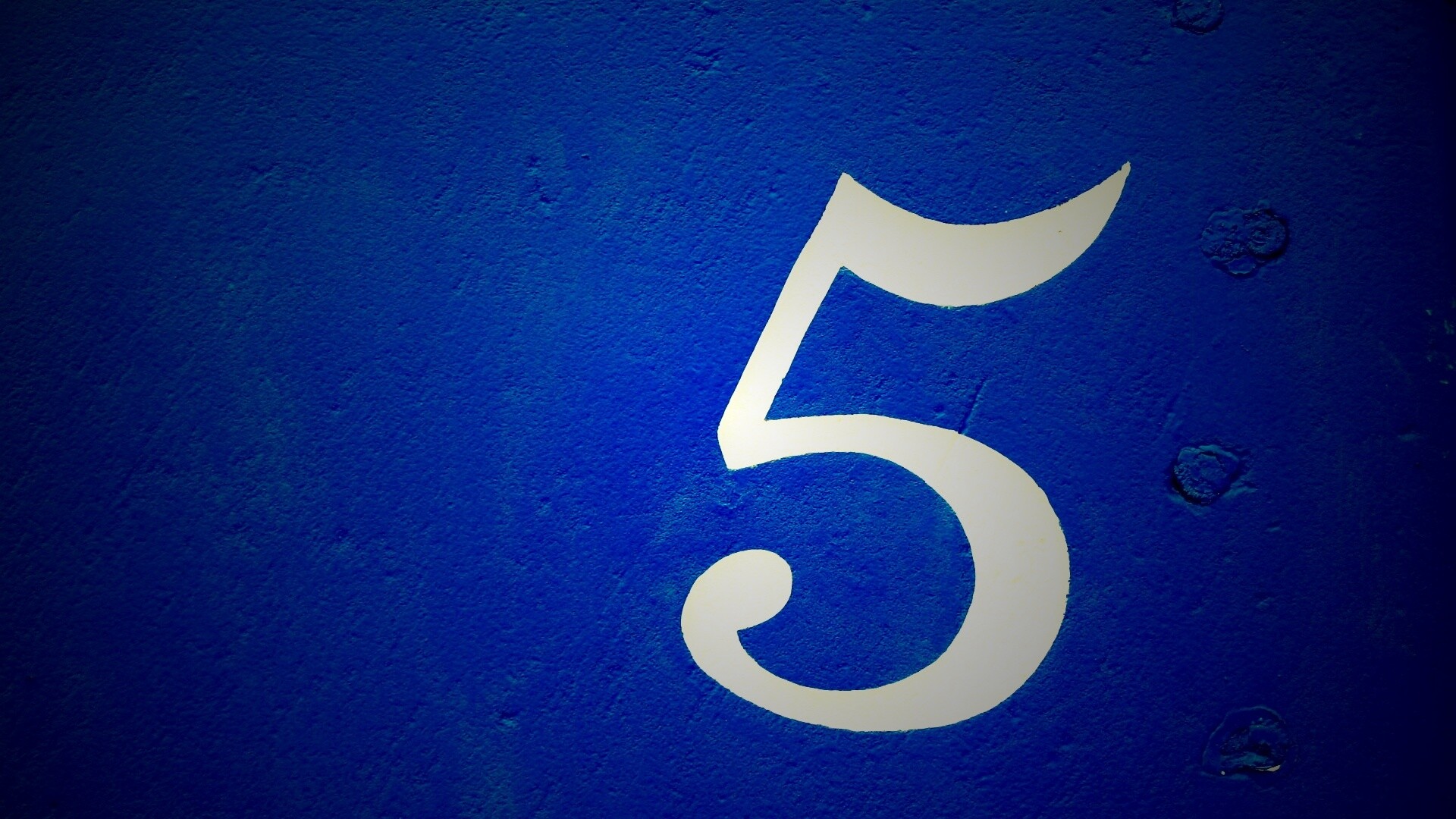 Твердая пятерка обои