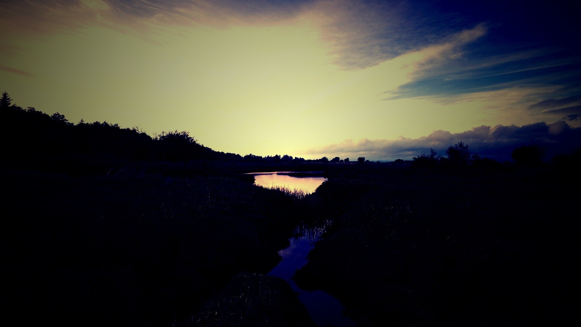 Канава и пруд обои