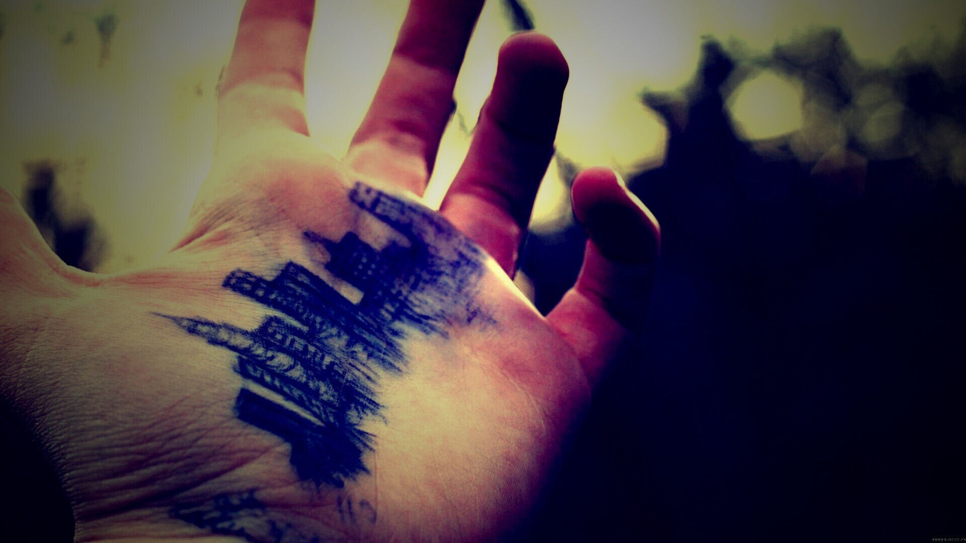 Город на ладони обои