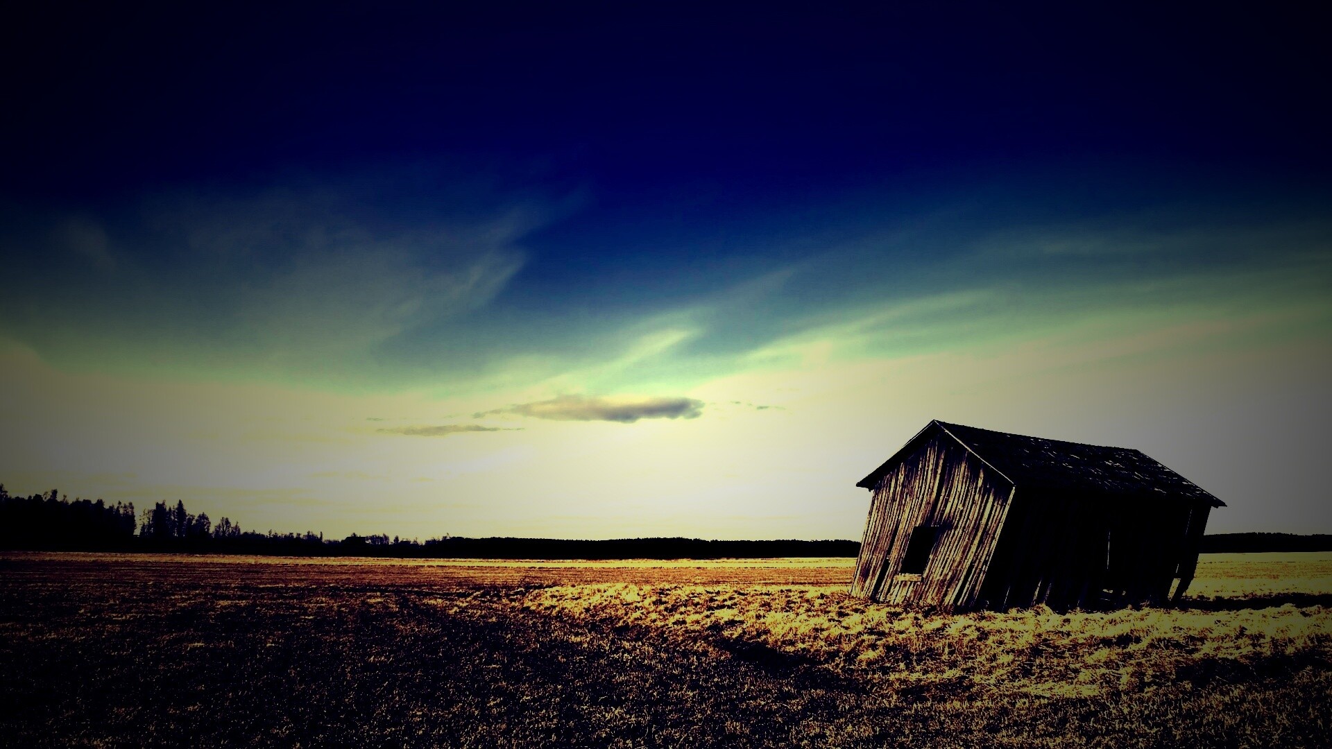 Покосившийся сарай обои