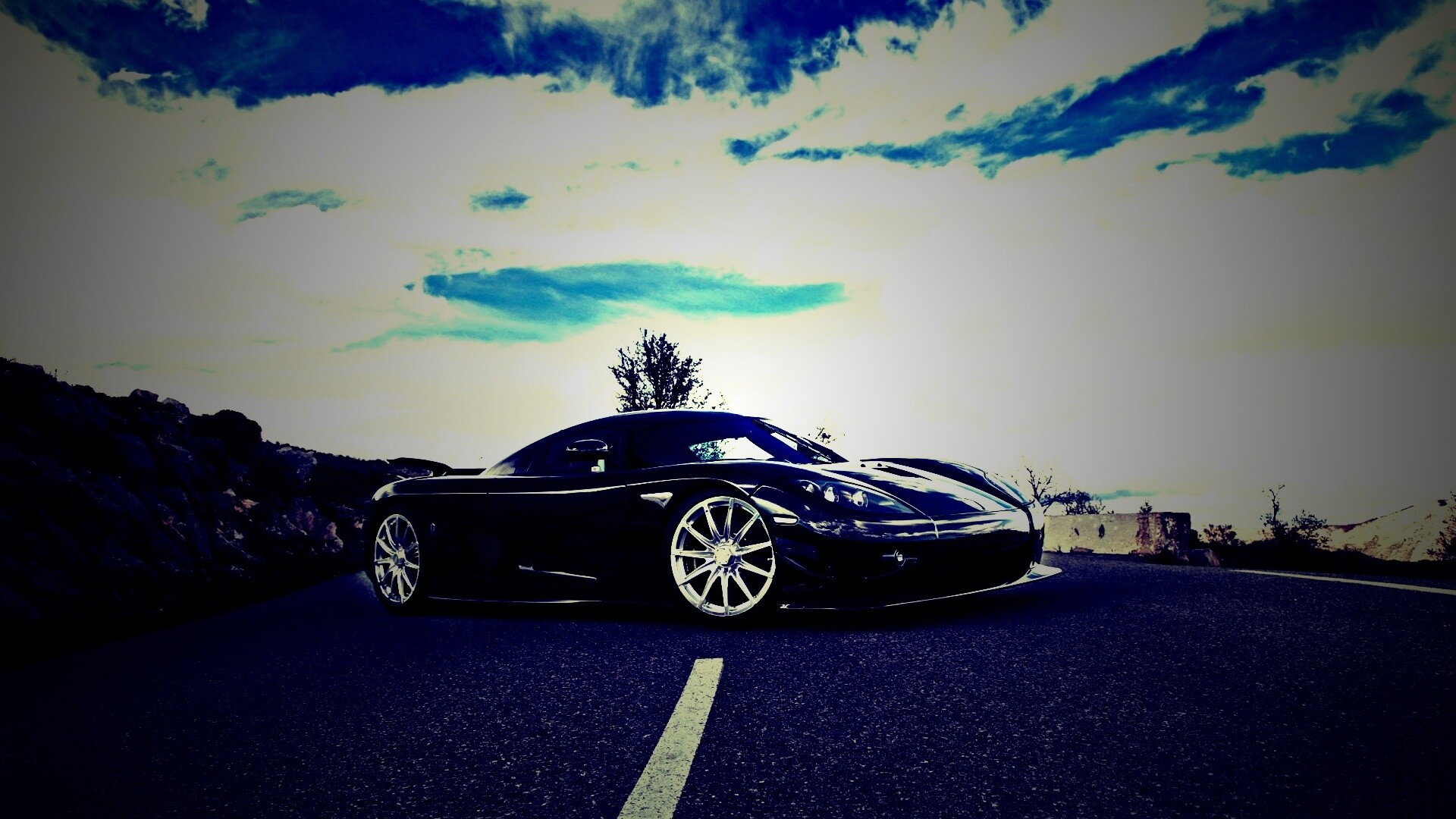 Черный кёнигсег обои