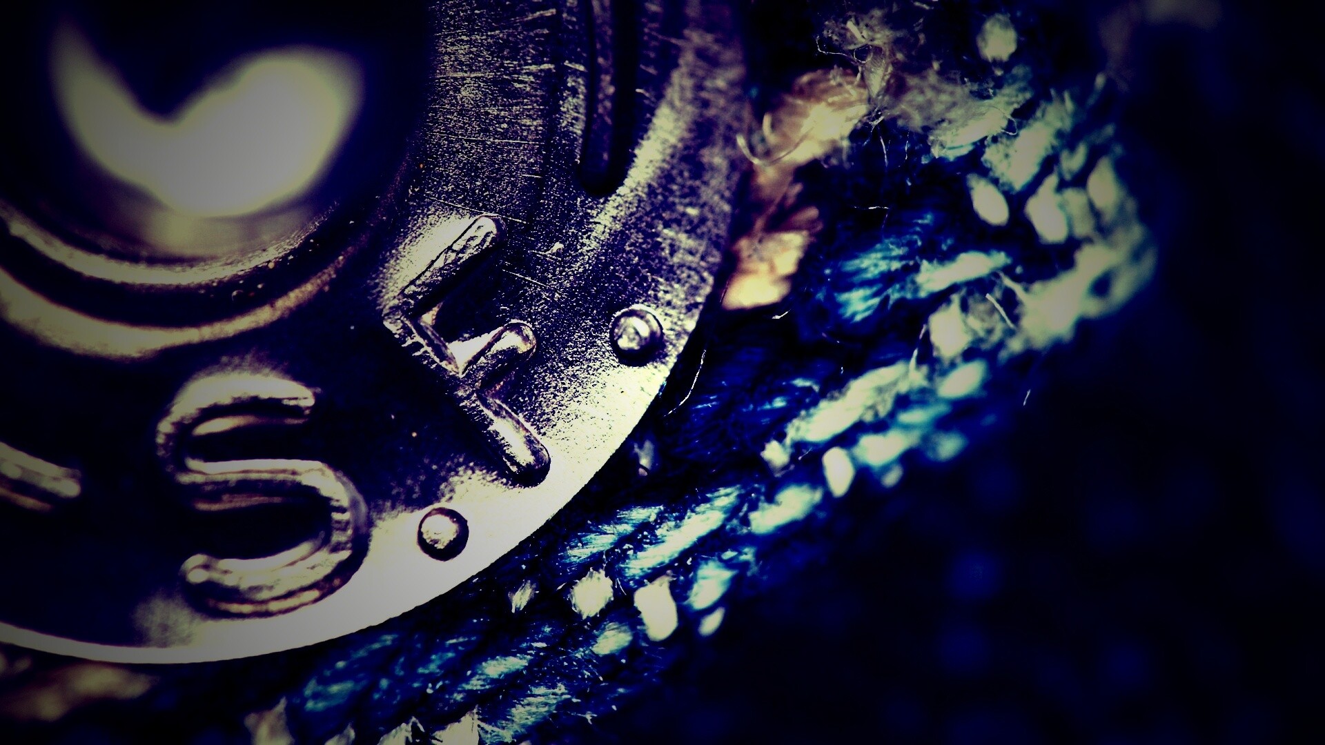 Заклепка на джинсах в макро обои