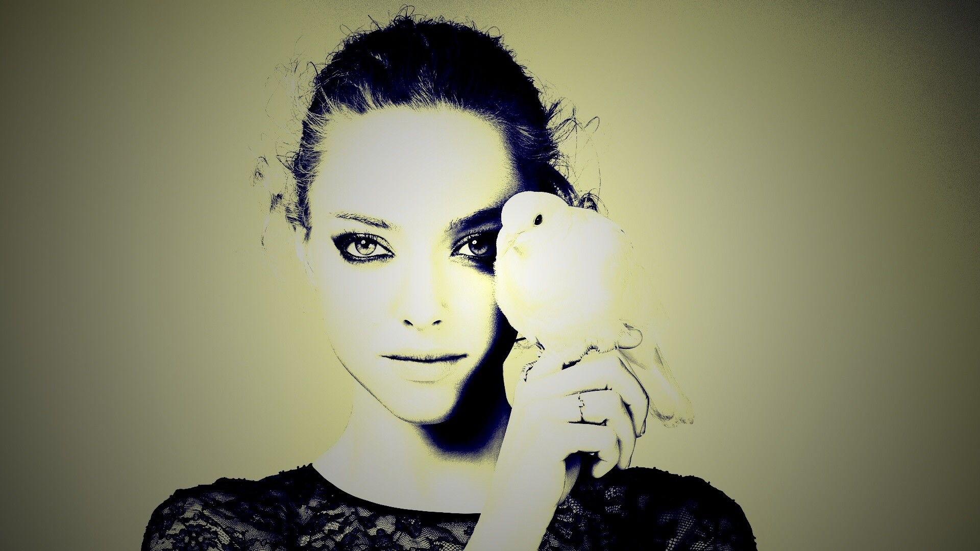 Девушка и попугай обои