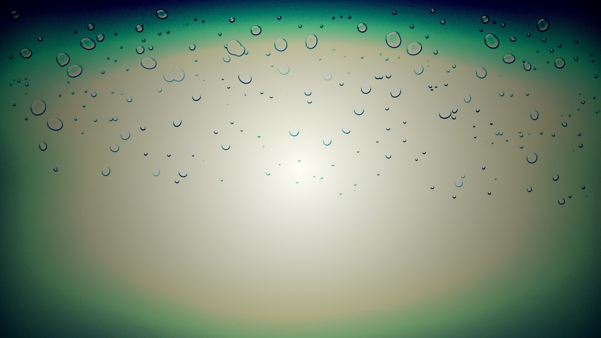 Капли воды на стекле обои