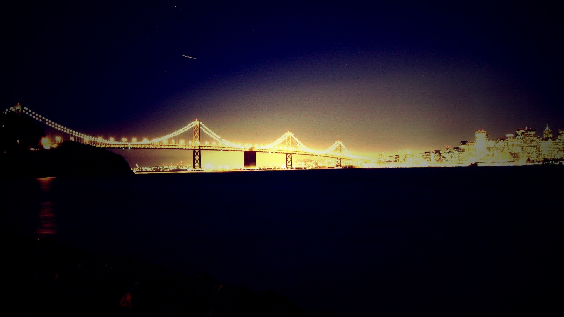 Вид на ночной мост обои