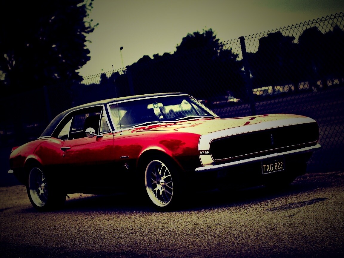 Красный монстор обои