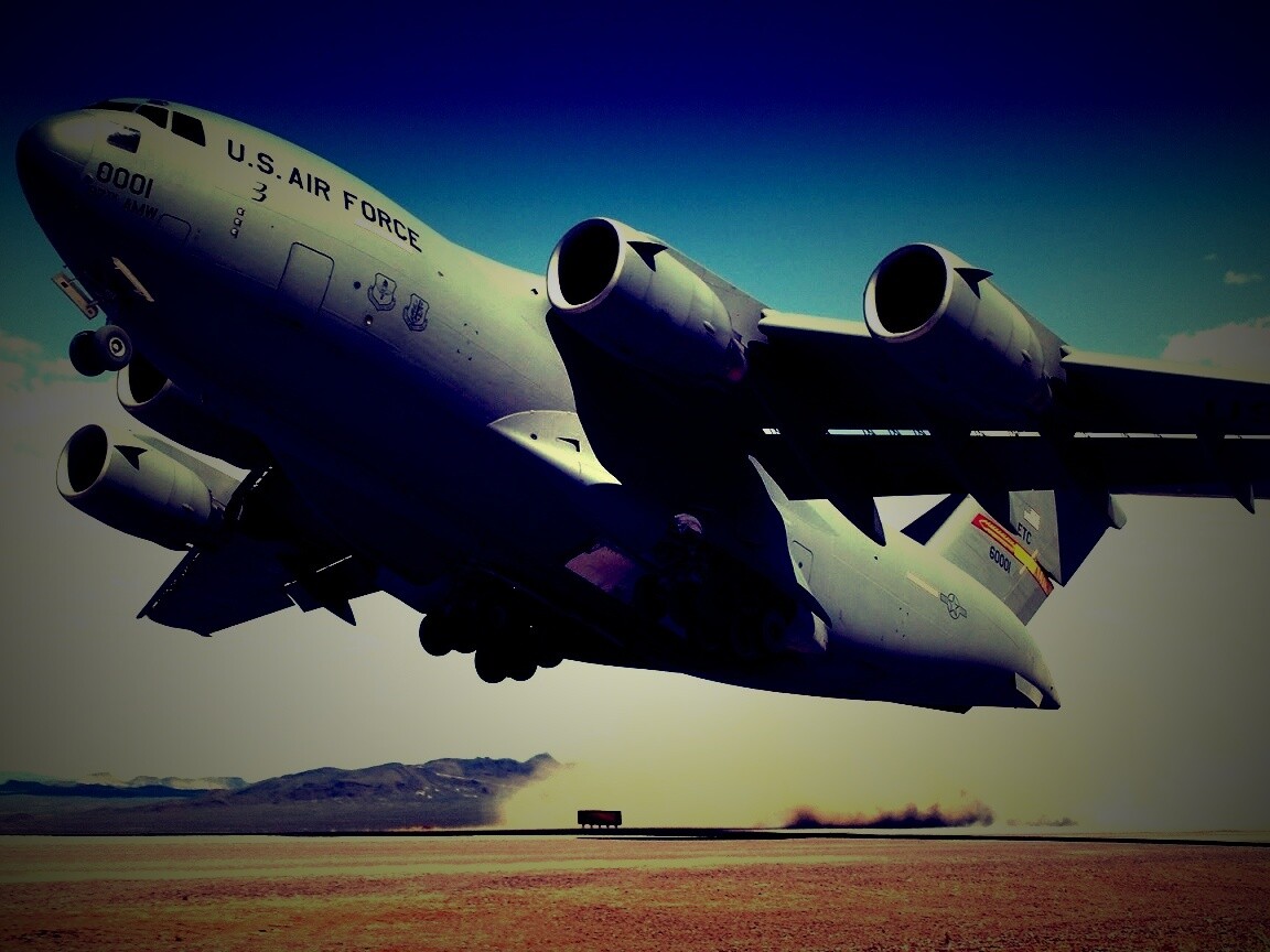 Транспортный самолет воздушных сил США обои
