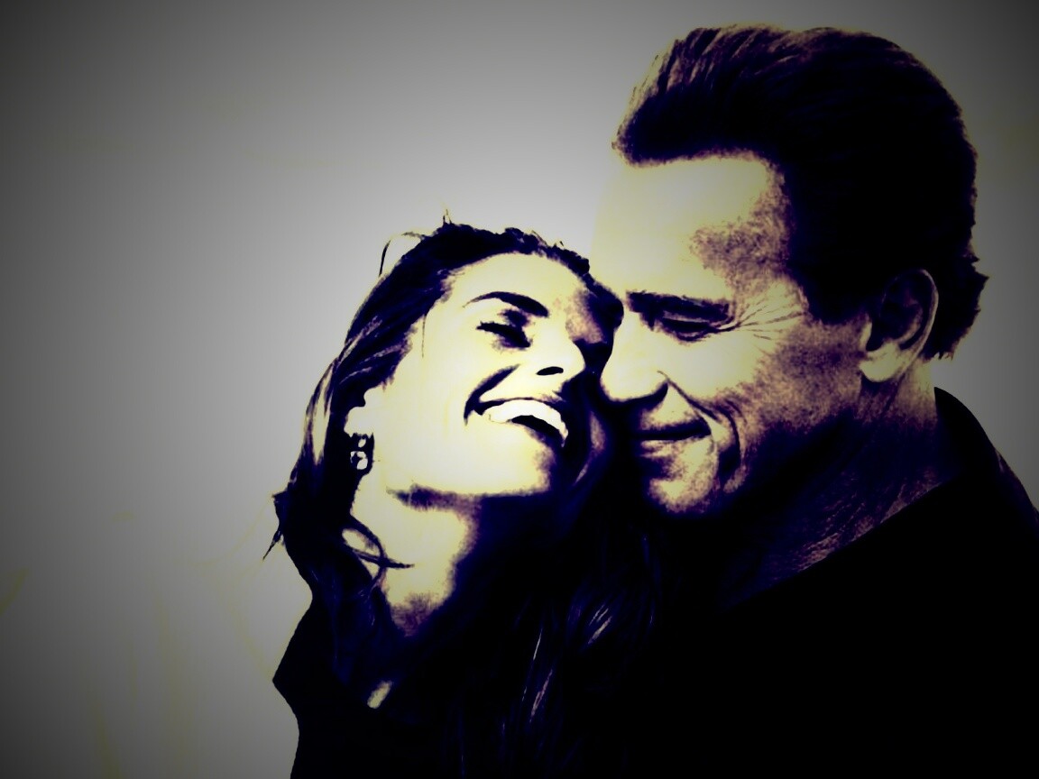 Арнольд Шварцнегер с девушкой обои