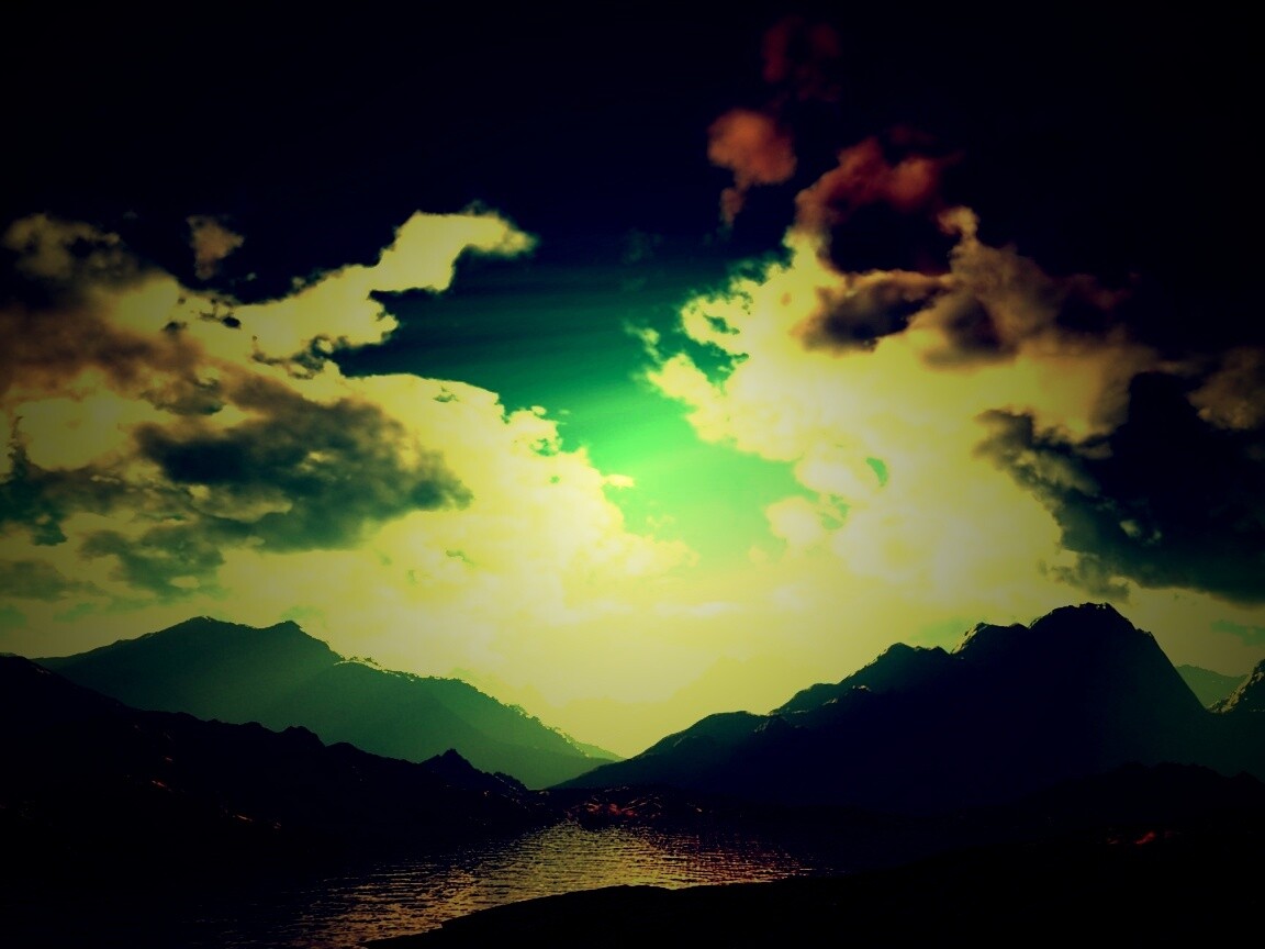 Закат в горах обои