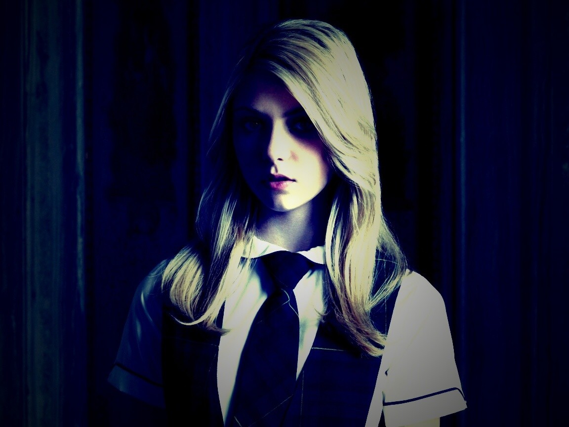 Тейлор Момсен обои