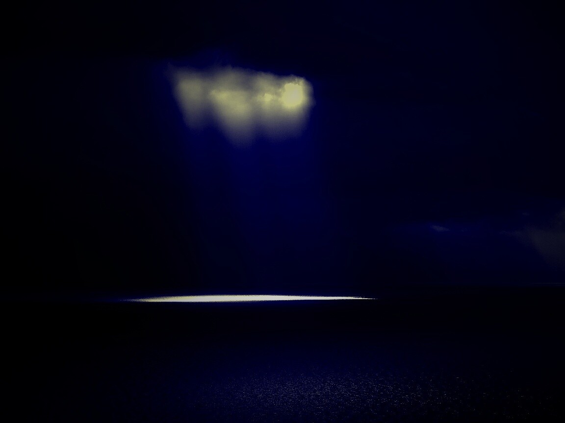 Сквозь тучи обои