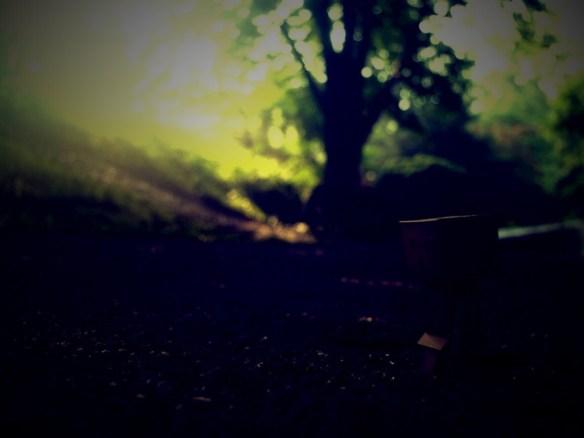 Картонный человечек обои