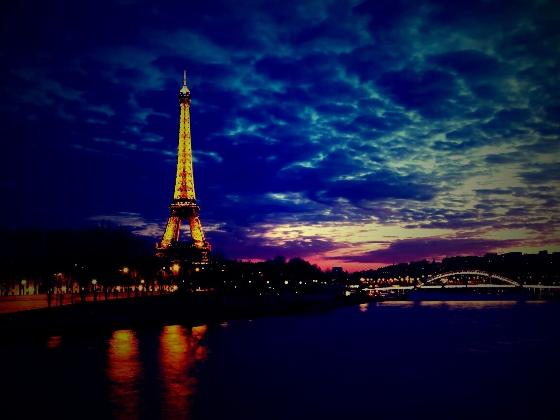 Эйфелева башня в Париже обои