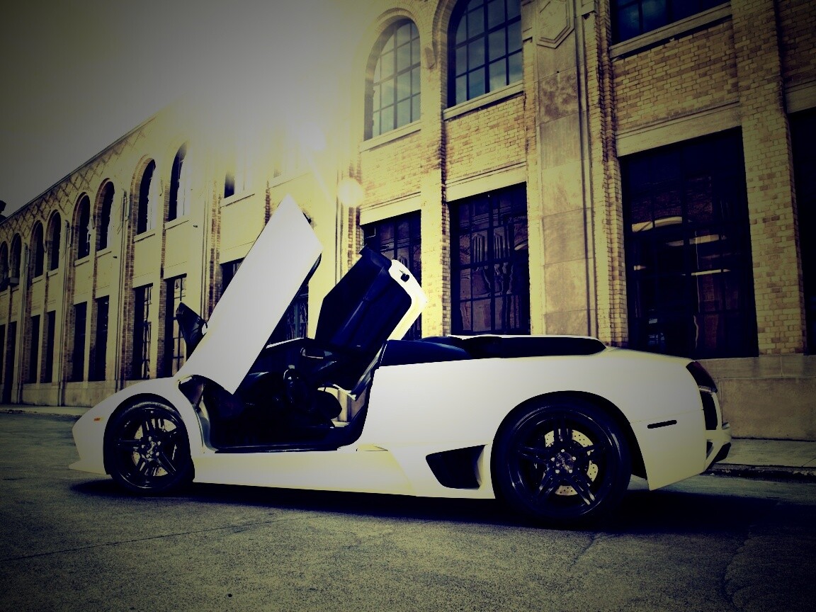 Белая Ламборгини Мурсьелаго обои