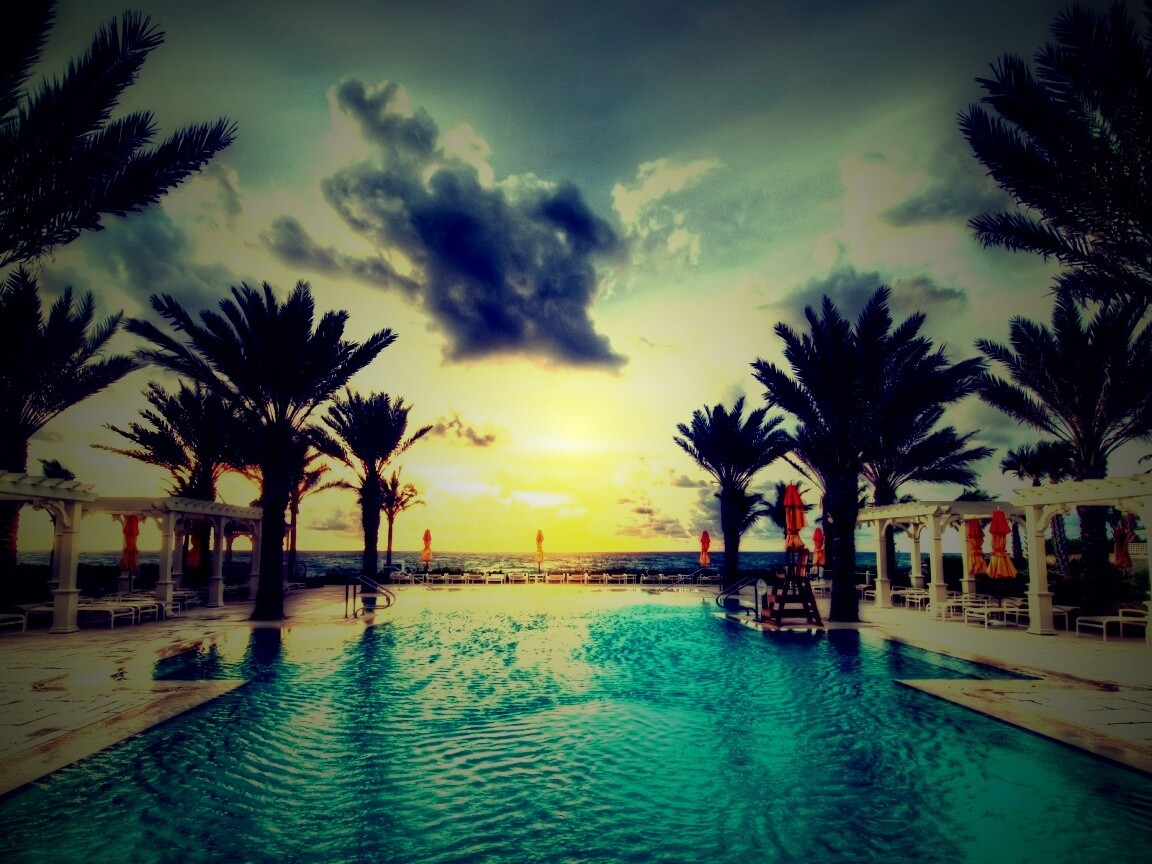 Бассейн обои