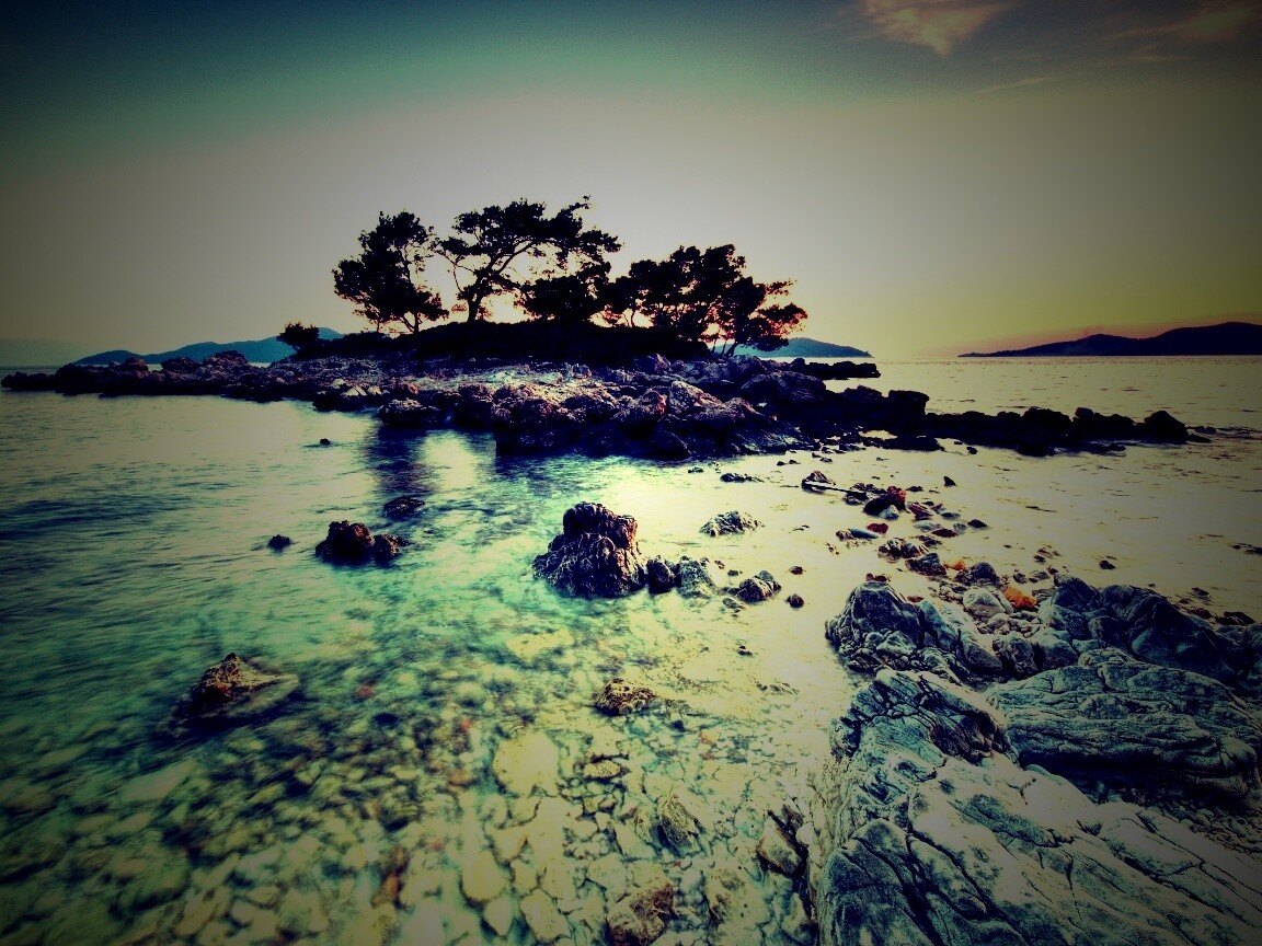 Каменный остров обои