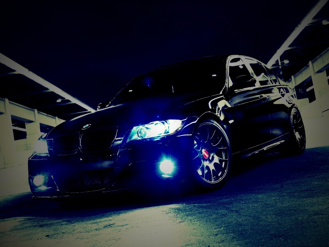 Чёрный БМВ обои