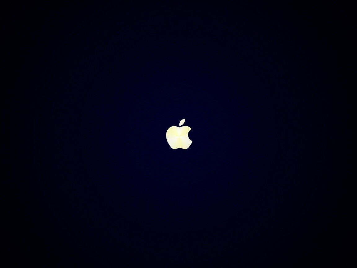 Темный фон - светлое яблоко обои