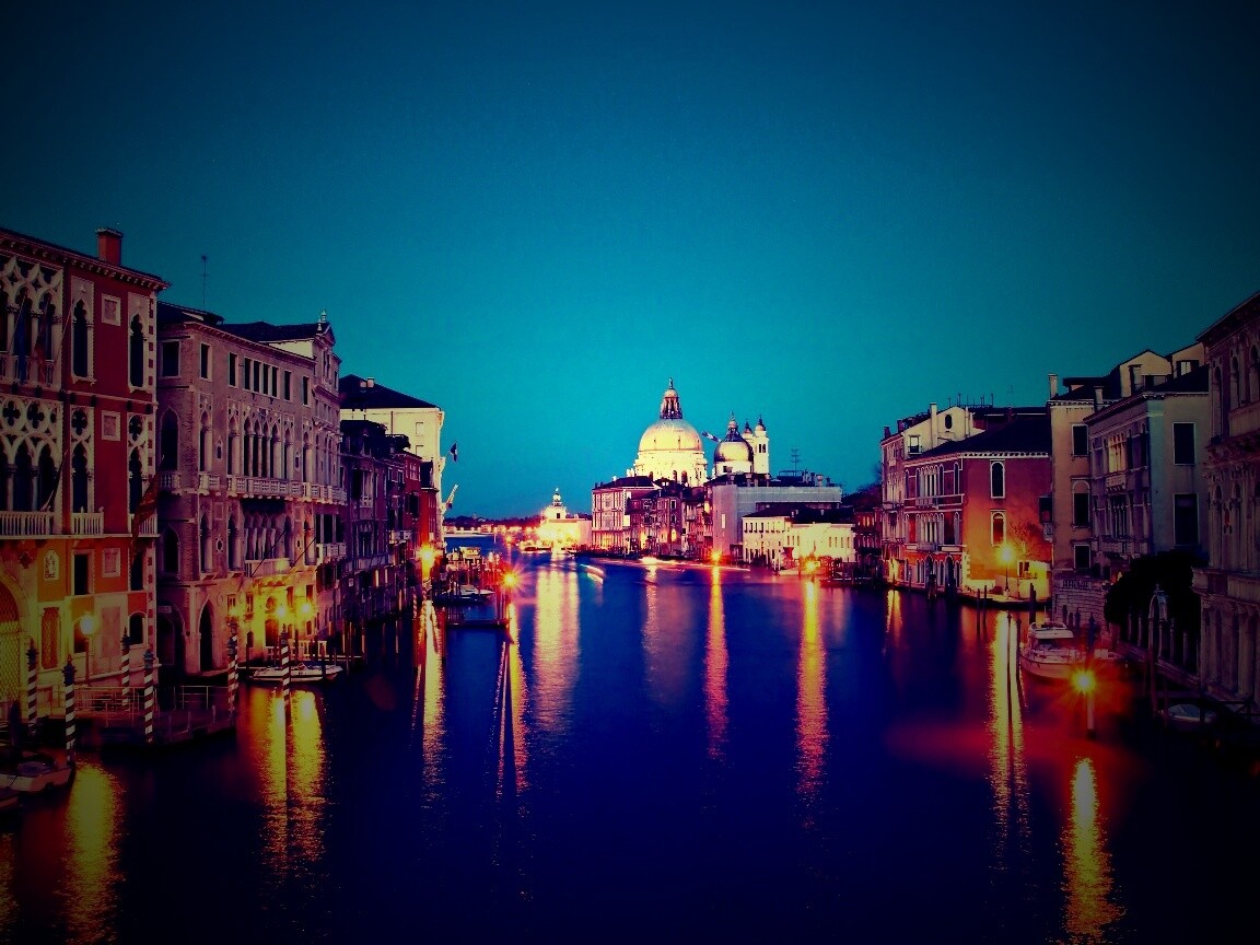 Канал в Венеции обои