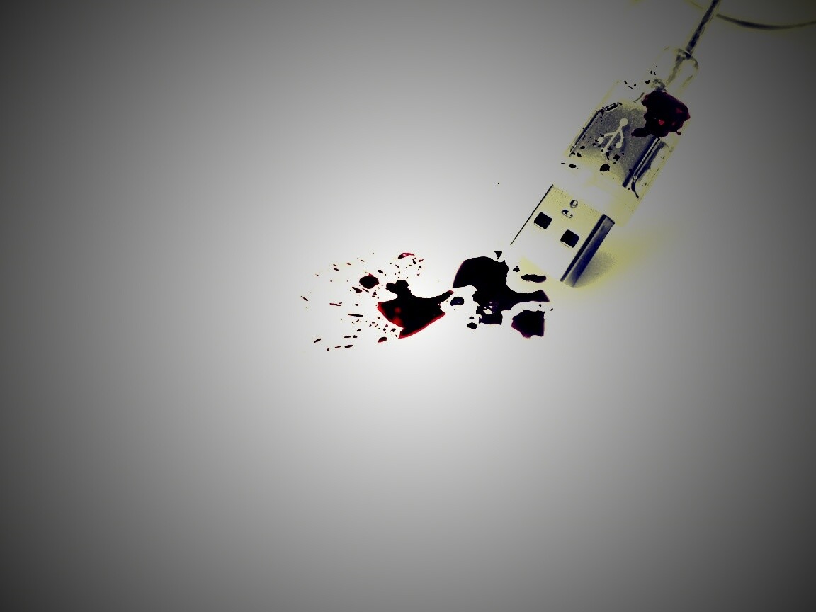 Кровавый usb обои