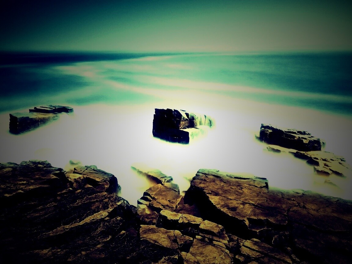 Скалы у моря обои