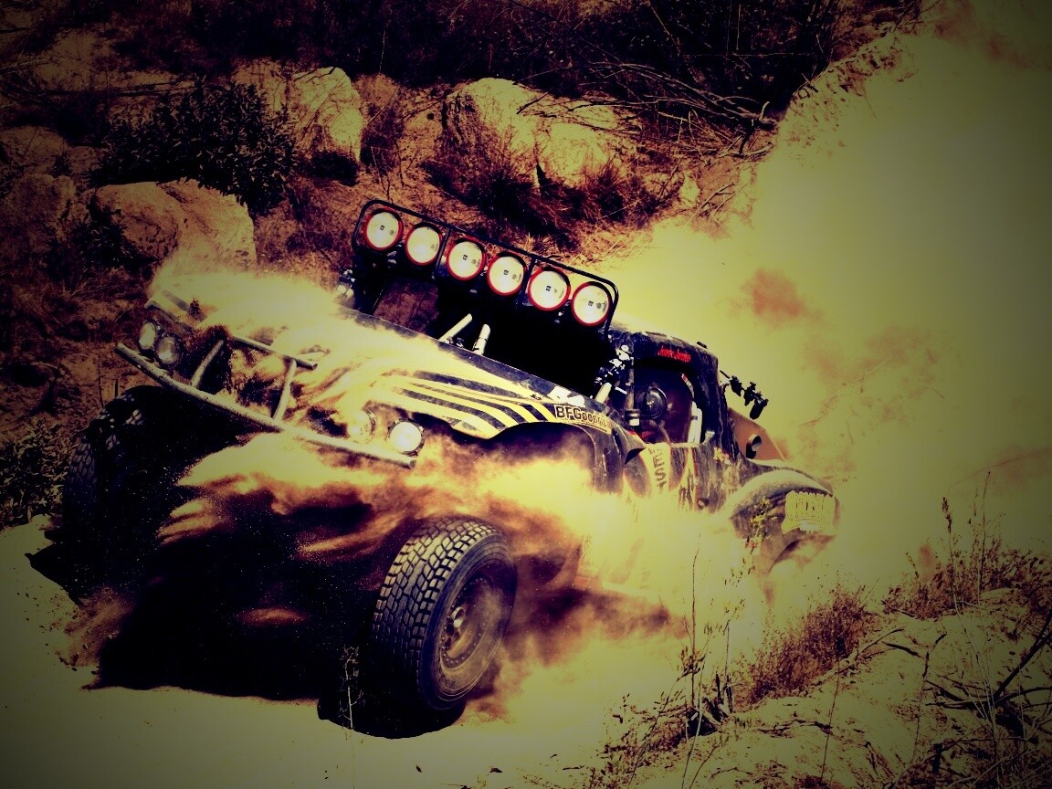 Раллийный внедорожник обои
