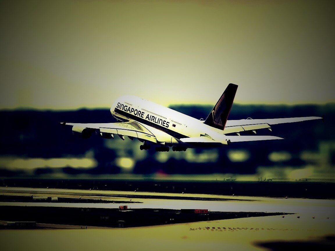 Взлет гражданского самолета обои