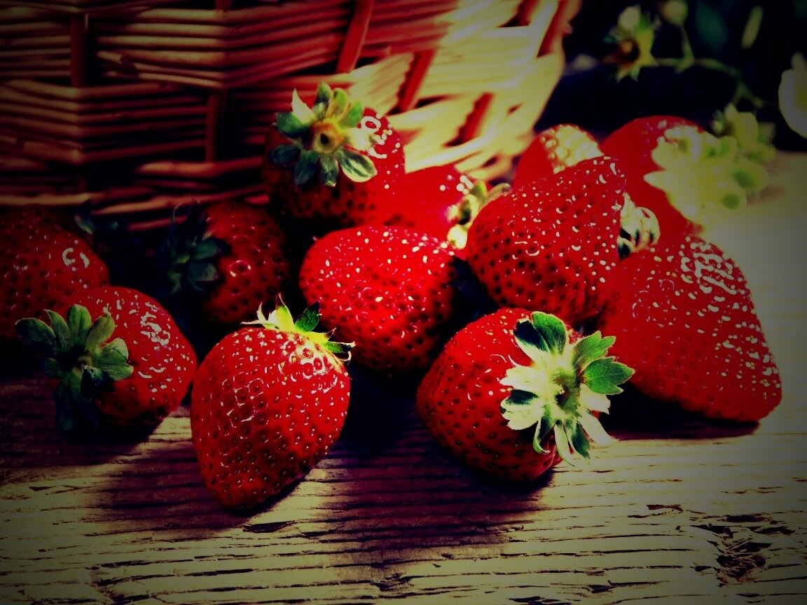 Клубничка обои