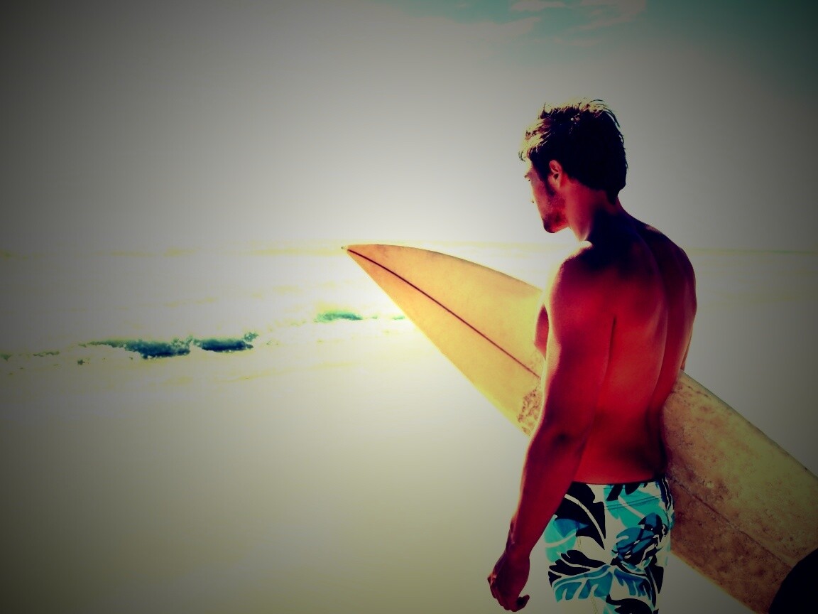 Собирается оседлать волну обои