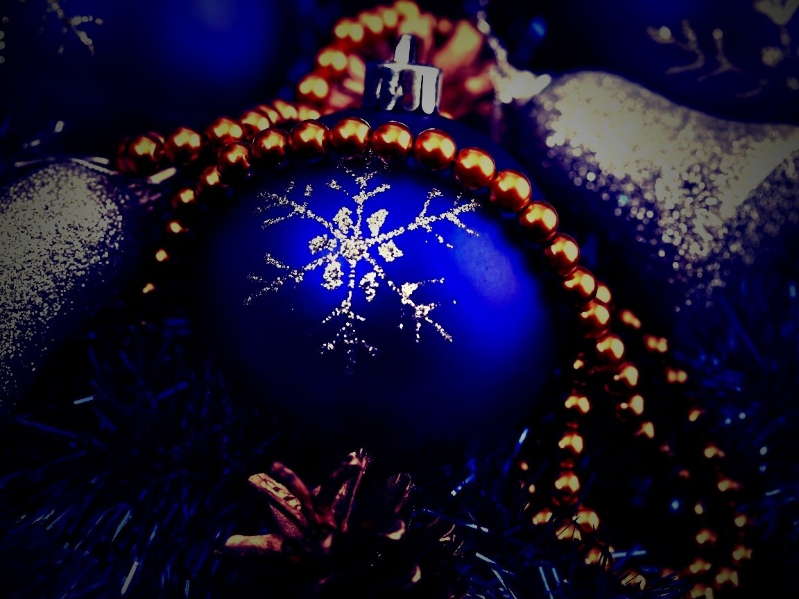 Новогодние украшения для елки обои
