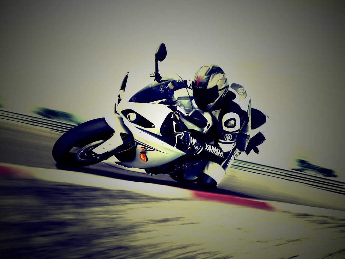 Человек на мотоцикле обои
