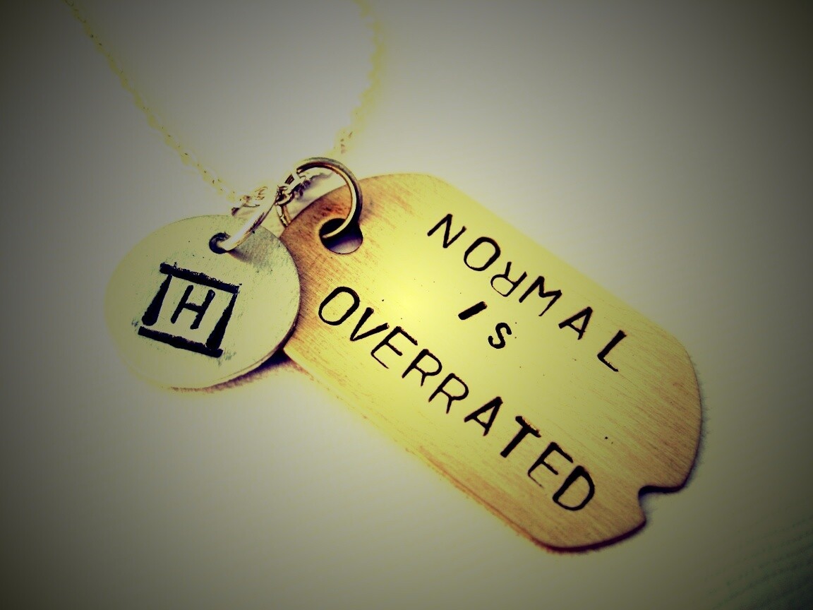 Нормальность переоценена обои