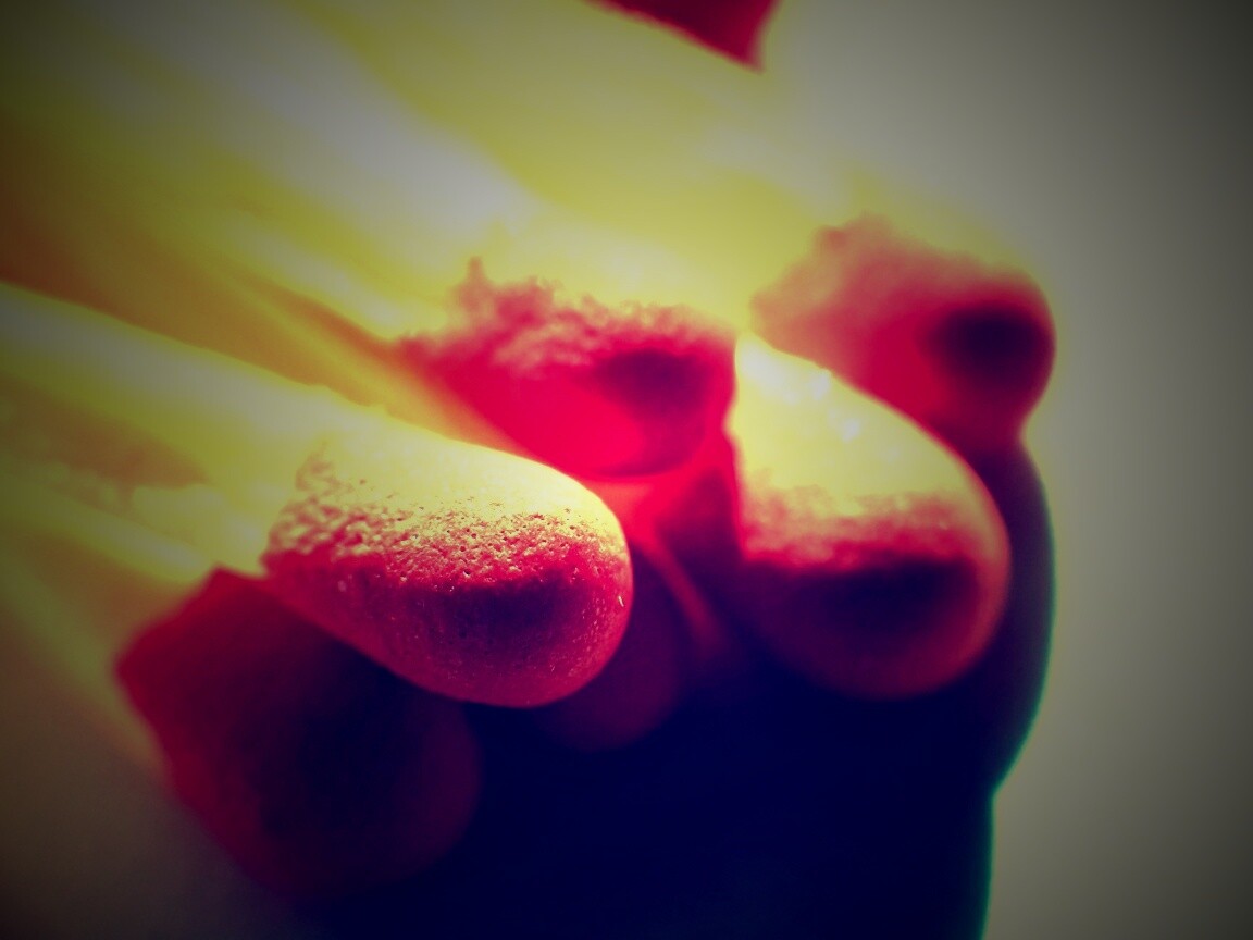 Спички в макро съемке обои