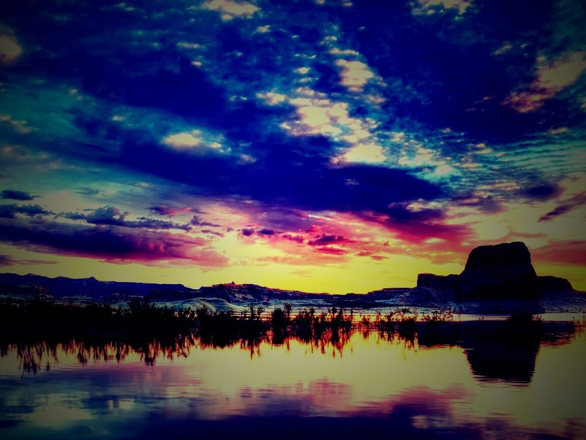 Горное озеро обои