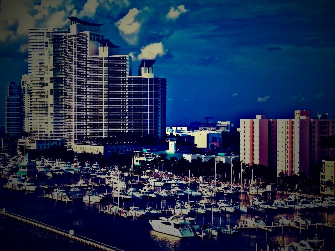 Курортный город обои