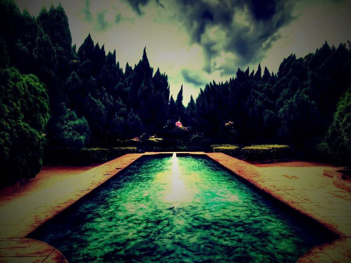 Фонтан в заповеднике обои