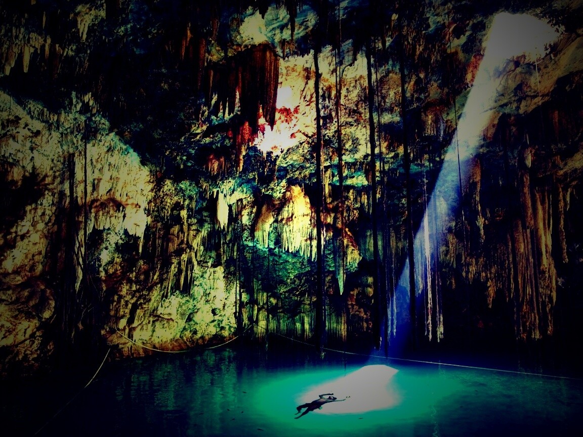 Пещера сталактитов обои