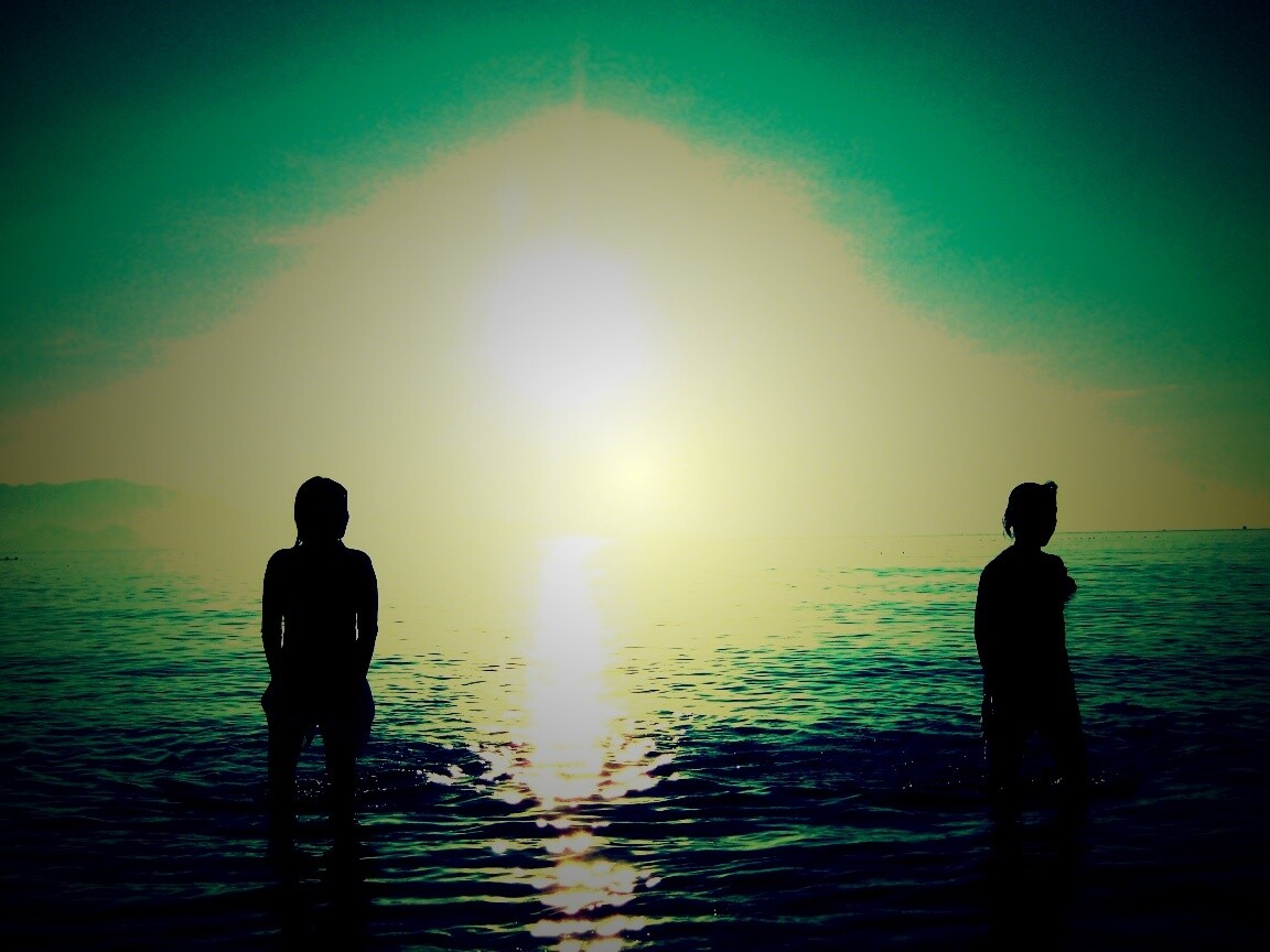 Море, солнце, девушки обои