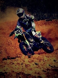 На мототреке обои