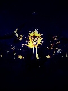 Мужчина с головой льва обои