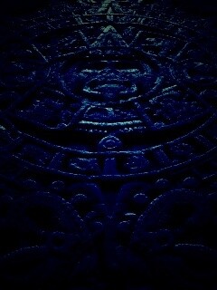 Индейские записи высеченные в камне обои