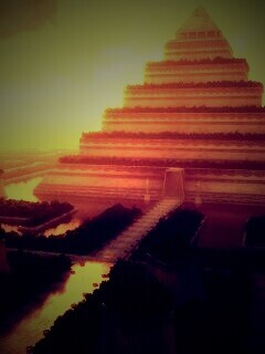 Пирамида обои