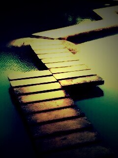 Дорожка над водой обои