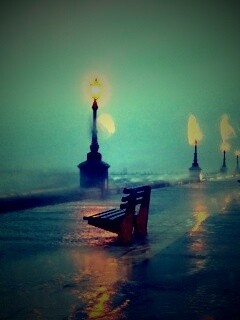 Набережная в ливень обои