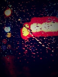 Дождь на стекле обои