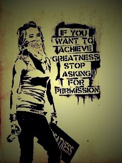 Девушка с баллончиком обои